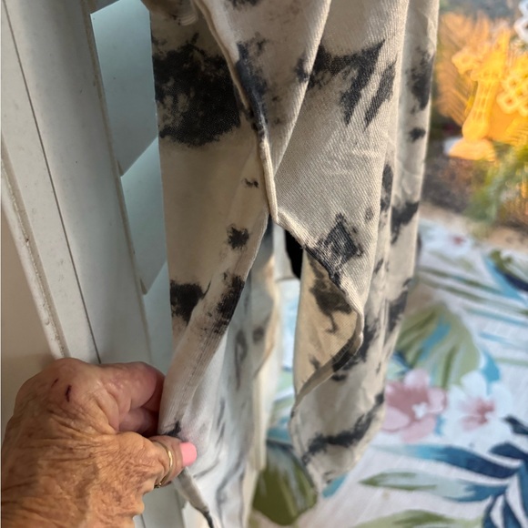 Jones New York XL Black Ribbed Top and sweater bundle of 2 tie up‎ boxy fit - Picture 10 of 10